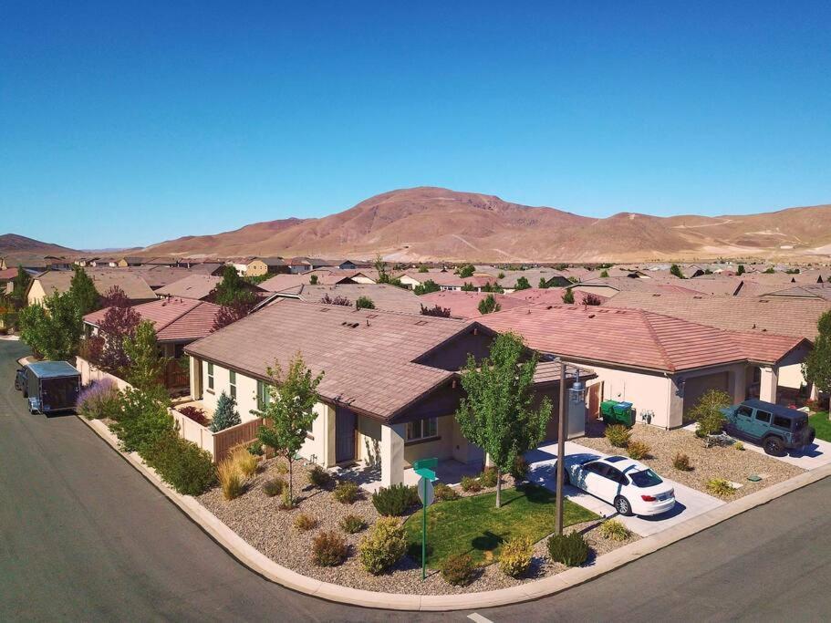 New Upscale House, Tahoe 30-Min W/ Cal King Reno Exteriör bild