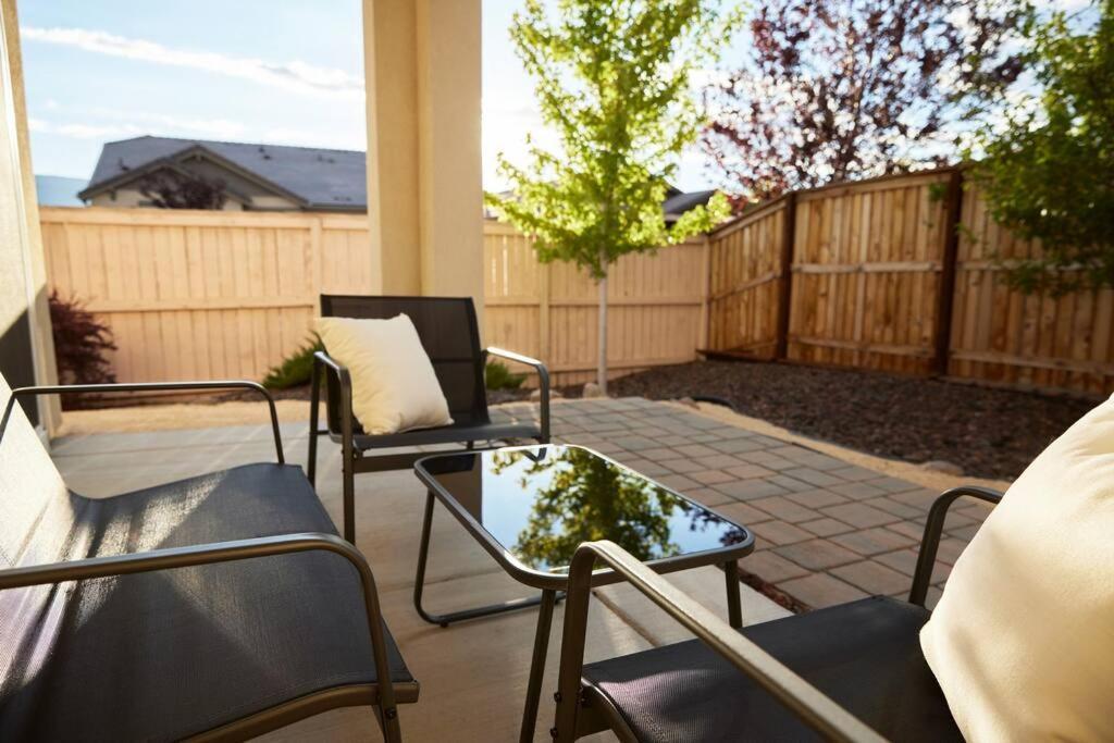 New Upscale House, Tahoe 30-Min W/ Cal King Reno Exteriör bild