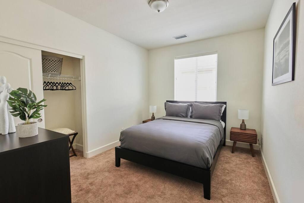 New Upscale House, Tahoe 30-Min W/ Cal King Reno Exteriör bild