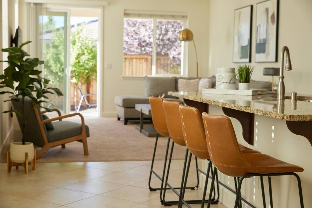 New Upscale House, Tahoe 30-Min W/ Cal King Reno Exteriör bild