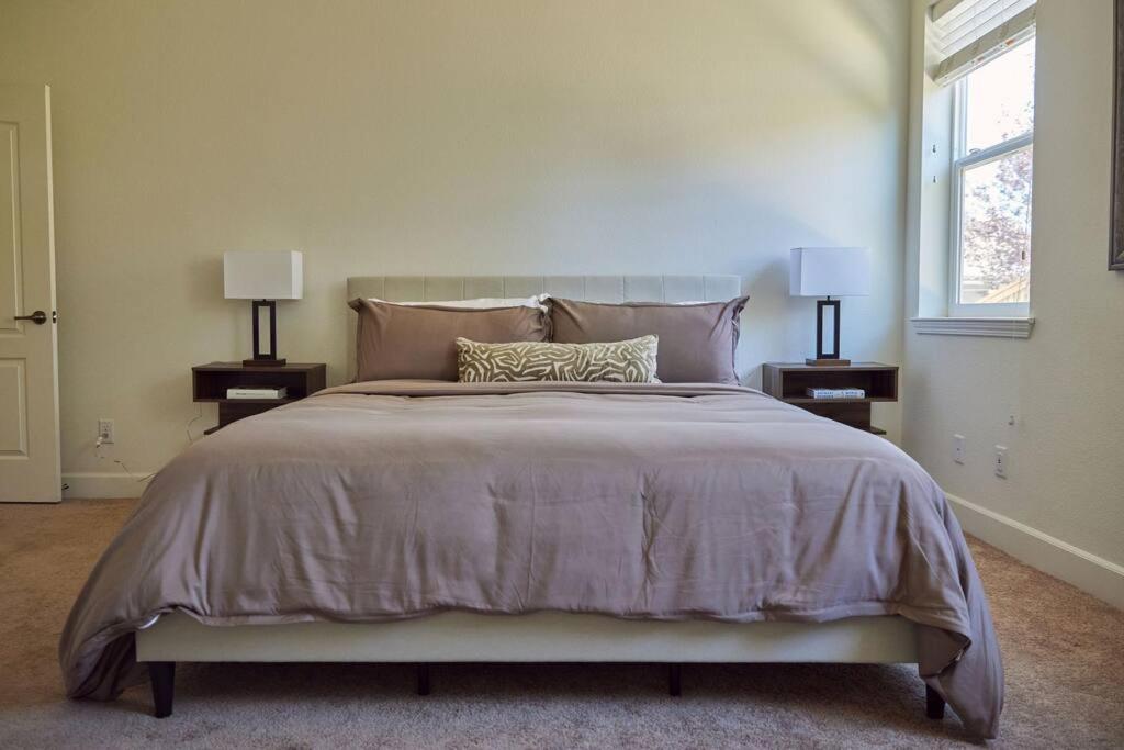 New Upscale House, Tahoe 30-Min W/ Cal King Reno Exteriör bild